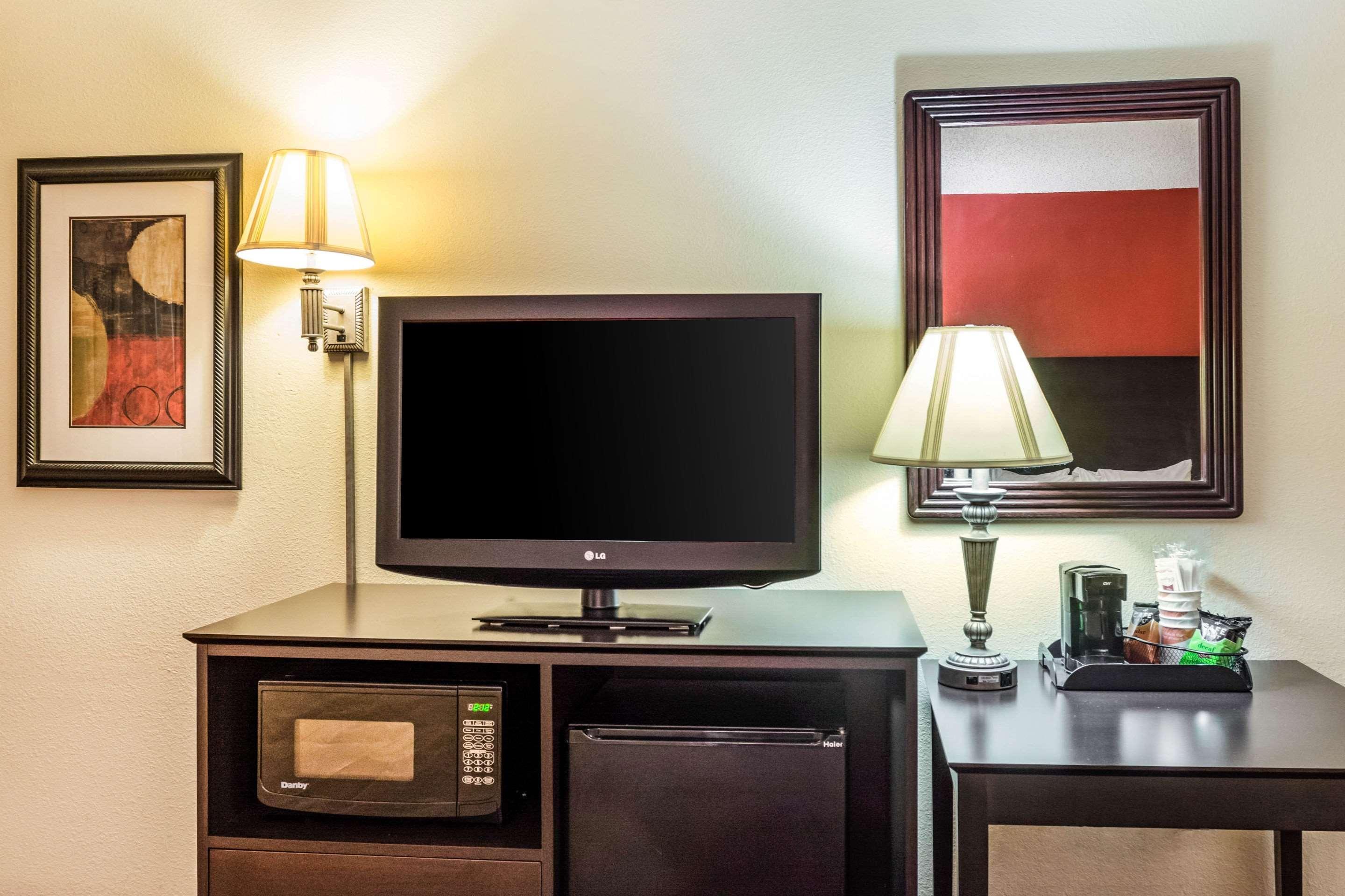 Quality Inn Άλμπανι Εξωτερικό φωτογραφία