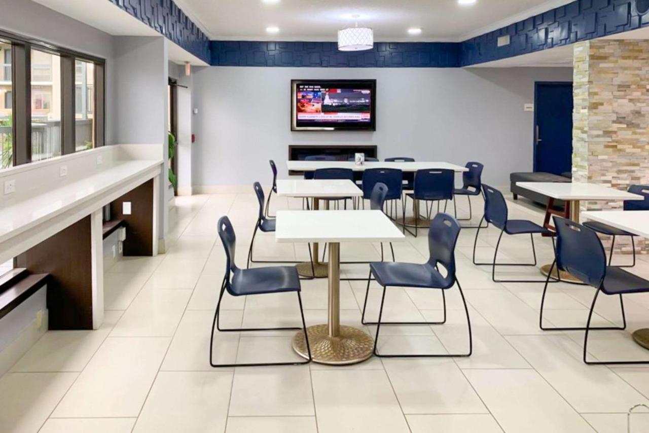 Quality Inn Άλμπανι Εξωτερικό φωτογραφία