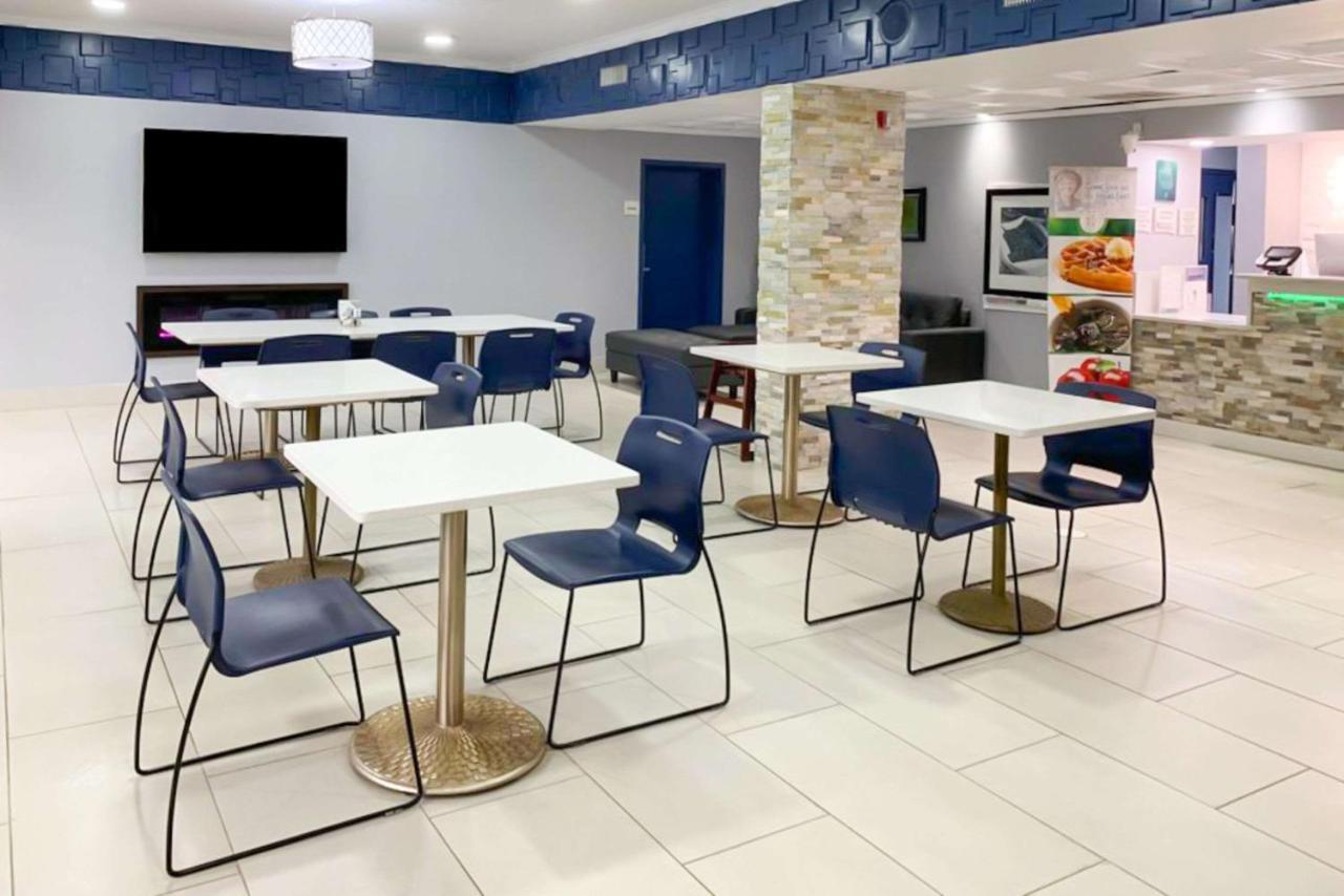 Quality Inn Άλμπανι Εξωτερικό φωτογραφία