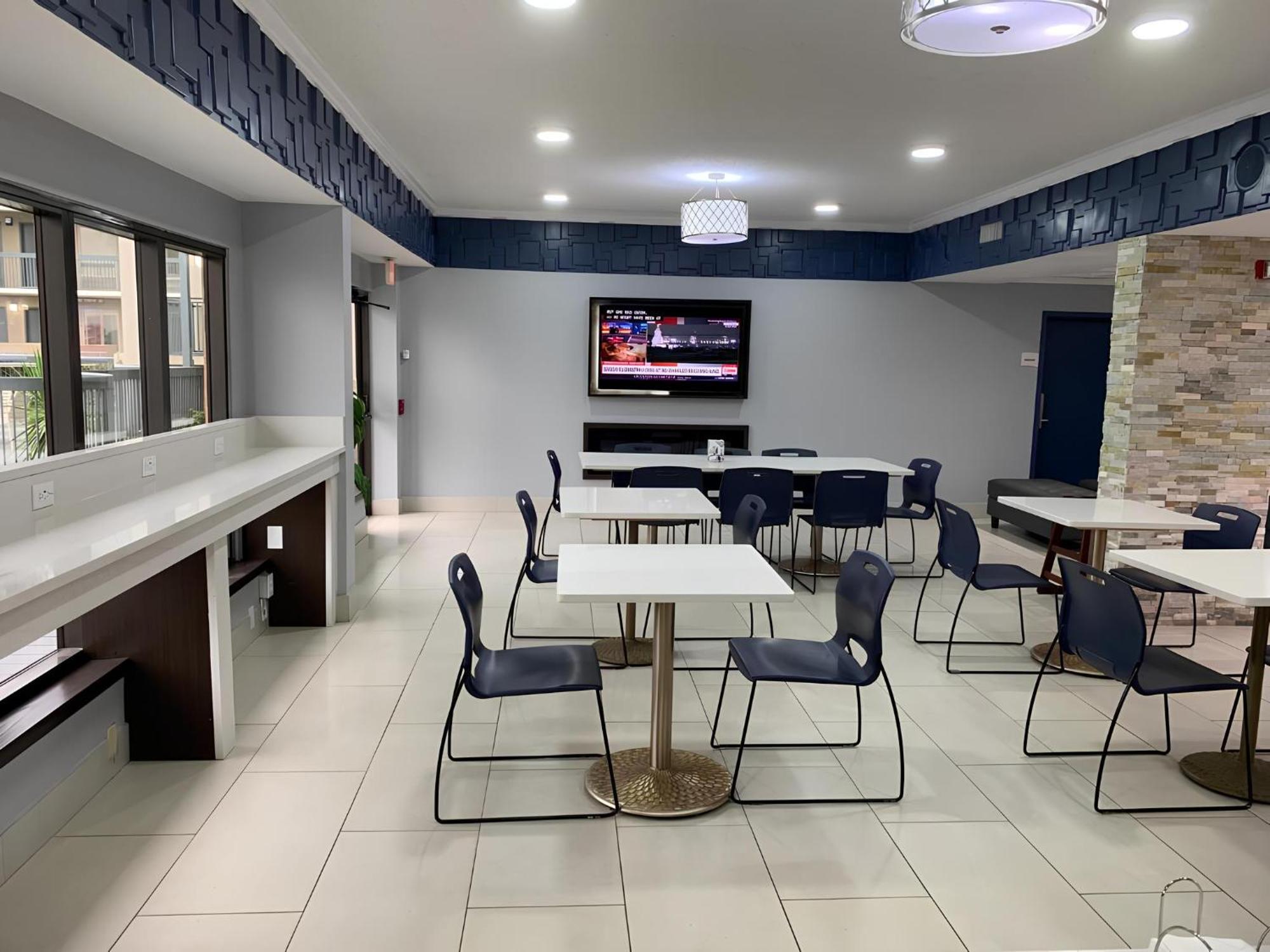 Quality Inn Άλμπανι Εξωτερικό φωτογραφία